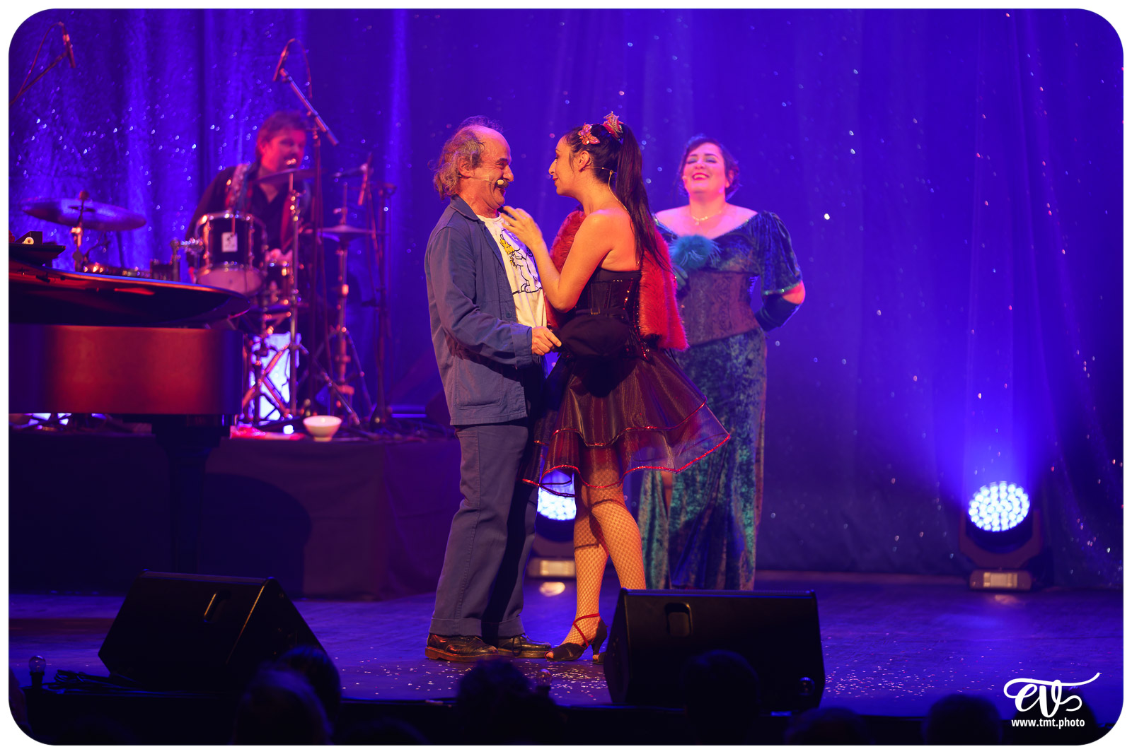 PLEIN FEU (CIE AVRIL EN SEPTEMBRE)